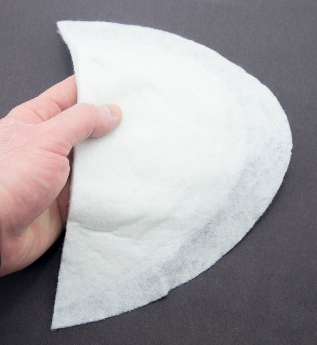 Men's shoulder pads displayed on a neutral background.