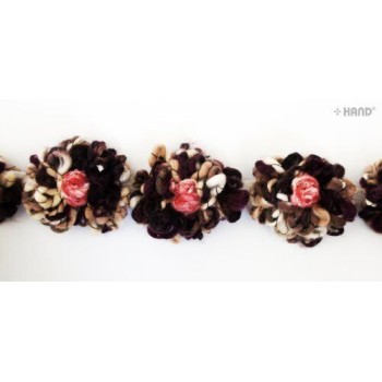 T 04 - Decorative Soft Knitted Flower Net Trim - 1m