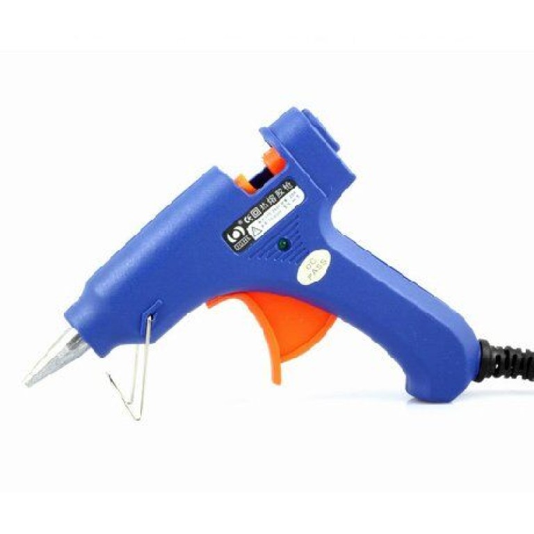 Crafters Kit Set, A3 Cutting Mat + Mini Glue Gun+ 3 Mini Glue Sticks, Stainless Steel 30cm Ruler + Paper Knife Crafters Kit Set, A3 Cutting Mat + Mini Glue Gun+ 3 Mini Glue Sticks, Stainless Steel 30cm Ruler + Paper Knife