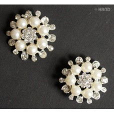 BR28 Beautiful Elegant Pearl and Clear Crystal Brooch - pack of 2