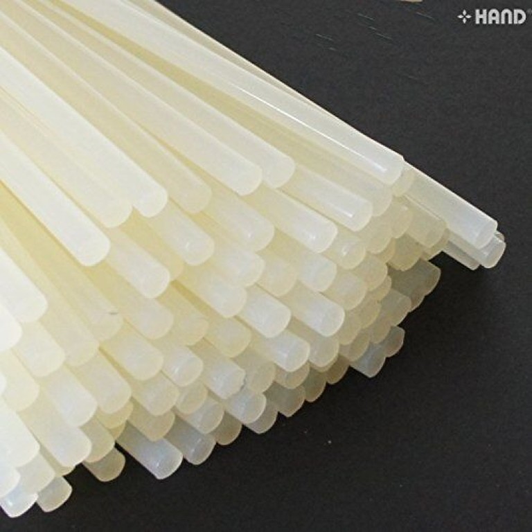 Mini Glue Sticks 7 mm x 27 cm - Appx 90 pcs Mini Glue Sticks 7 mm x 27 cm - Appx 90 pcs