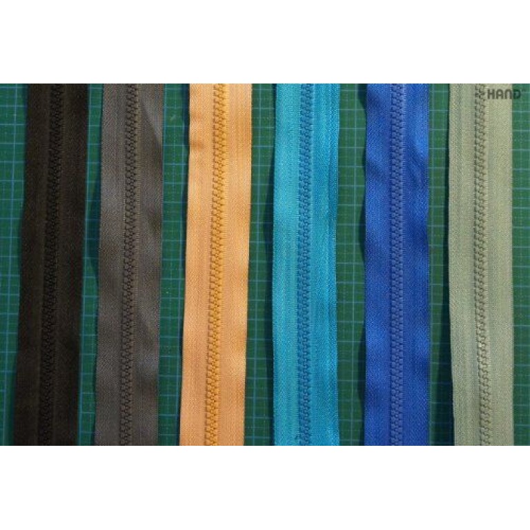 PZ Bundle of Assorted Colours and Lenghts Plastic Close End Zips - 6 pcs PZ Bundle of Assorted Colours and Lenghts Plastic Close End Zips - 6 pcs