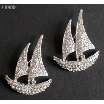 BR19 Beautiful Elegant Clear Crystal Boat Silver Brooch - pack of 2