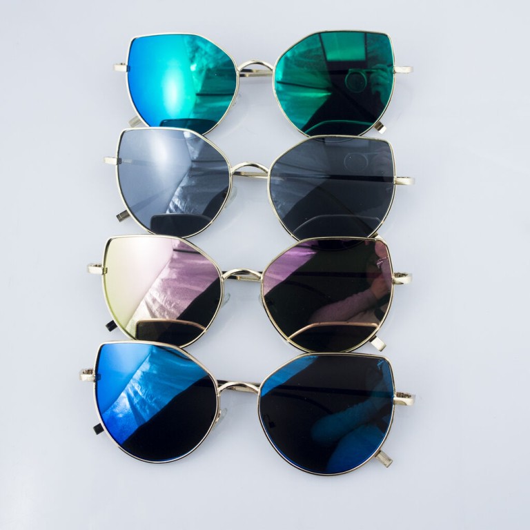 HAND® 2 Pairs of Stylish Angular Framed Aviator Style Sunglasses - Frame 140 mm Wide x Arm 140 mm Long - 100% UV400 protection HAND® 2 Pairs of Stylish Angular Framed Aviator Style Sunglasses - Frame 140 mm Wide x Arm 140 mm Long - 100% UV400 protection