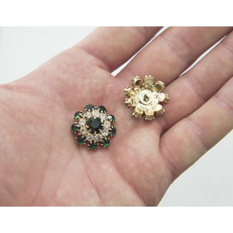 HAND® Set of 3 Pretty Emerald Green Crystal Buttons in a Metal Setting - 20 mm Diameter HAND® Set of 3 Pretty Emerald Green Crystal Buttons in a Metal Setting - 20 mm Diameter