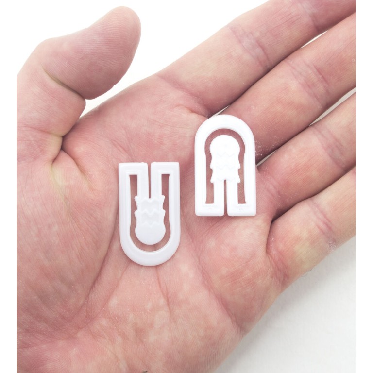 HAND® Large White Plastic U-Shape Garment Dress Shirt Clips - Pack of appx 500 HAND® Large White Plastic U-Shape Garment Dress Shirt Clips - Pack of appx 500