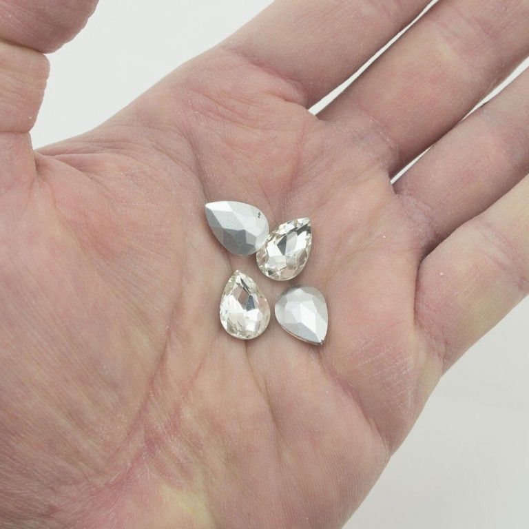 HAND® Clear Crystal Glass Teardrop Sew On Embellishments with Silver-Grey Tone Backing - 10 x 14mm - Pack of 50 HAND® Clear Crystal Glass Teardrop Sew On Embellishments with Silver-Grey Tone Backing - 10 x 14mm - Pack of 50