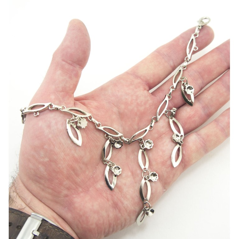 HAND® No. 1067 Silver Tone Metal Leaf Link Chain with Lobster Clasps for DIY Jewellery, Hand Bag, Costumes, Garments - 220 x 70 mm - Set of 2 HAND® No. 1067 Silver Tone Metal Leaf Link Chain with Lobster Clasps for DIY Jewellery, Hand Bag, Costumes, Garments - 220 x 70 mm - Set of 2