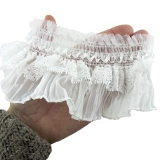HAND® Elasticated Mix White Lace Pleats Trim Edging for Clothing and Accessory Embellishment - 80 mm Wide - 3 Metres